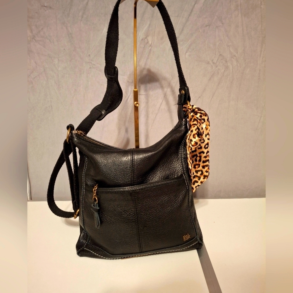 The Sak Black Leather Shoulder crossbody Bag
